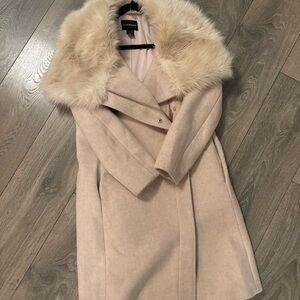 Club Monaco Blush Trench Coat with Faux Fur Collar